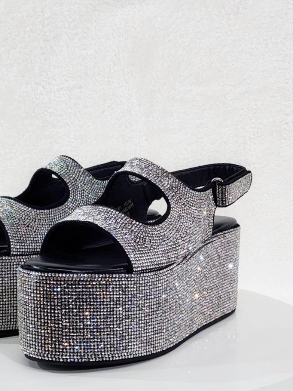 OH YEAH 3" Flatform Platform Silver Rhinestone Sandals Colorful Sparkle size 10